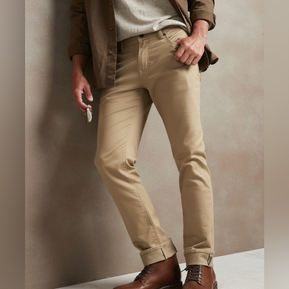 BANANA REPUBLIC SLIM TRAVEL PANT